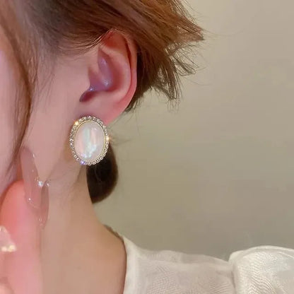 OPAL RADIANCE OVAL EARRING