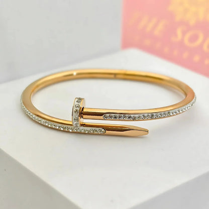 DIAMOND NAIL BRACELET