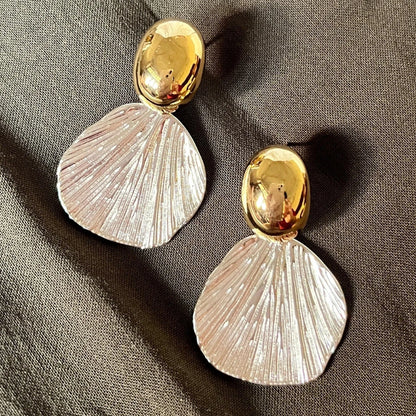 GOLDEN FAN EARRING