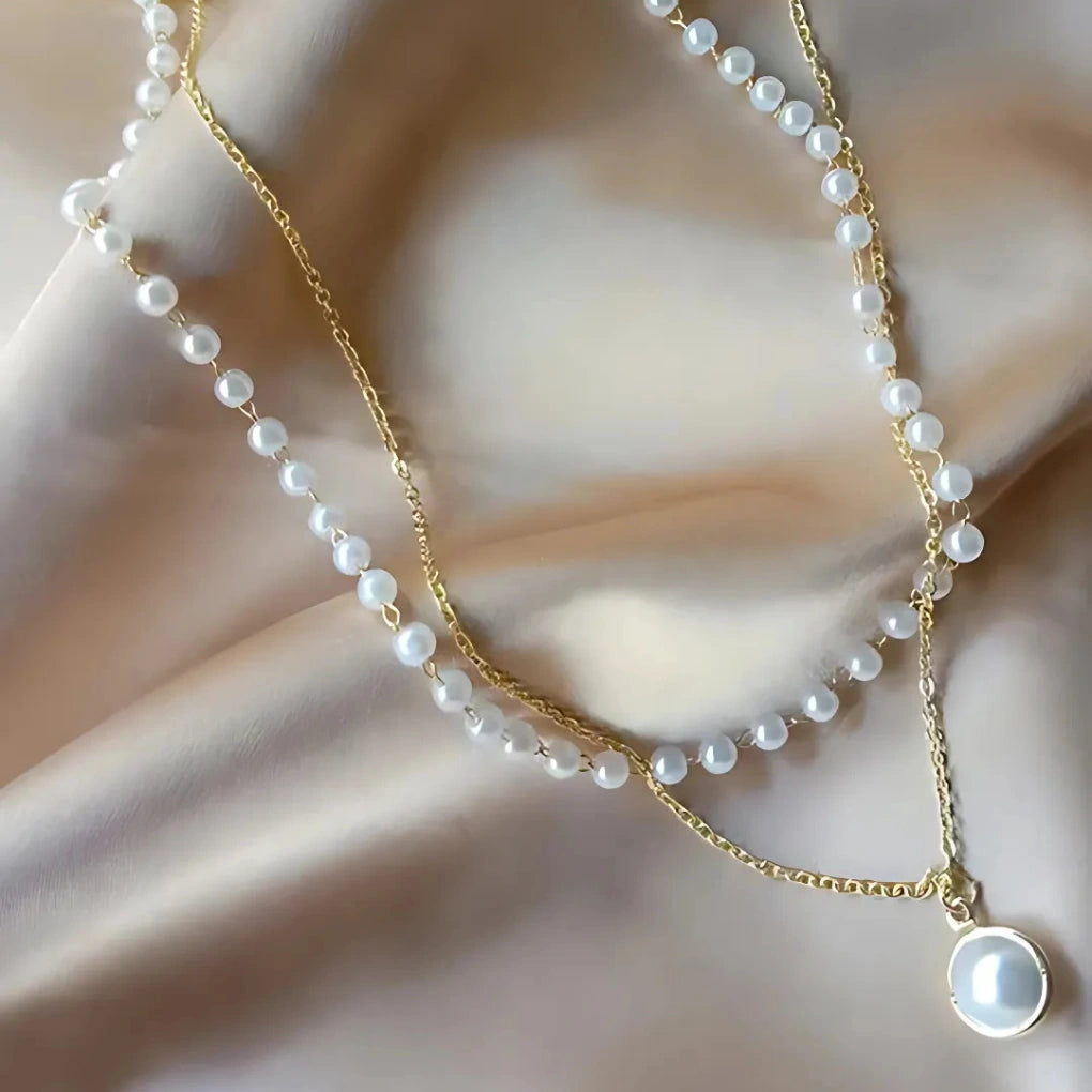 GOLDEN PEARL ELEGANCE NECKLACE