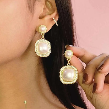 GOLDEN RADIANCE PEARL EARRING