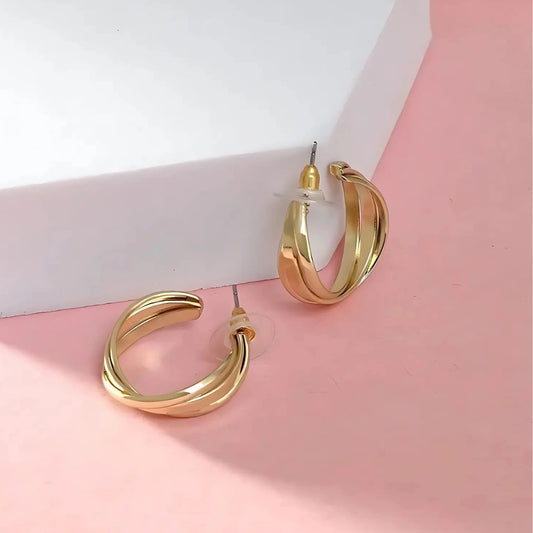 GOLDEN HOOP EARRING