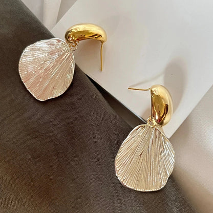 GOLDEN FAN EARRING