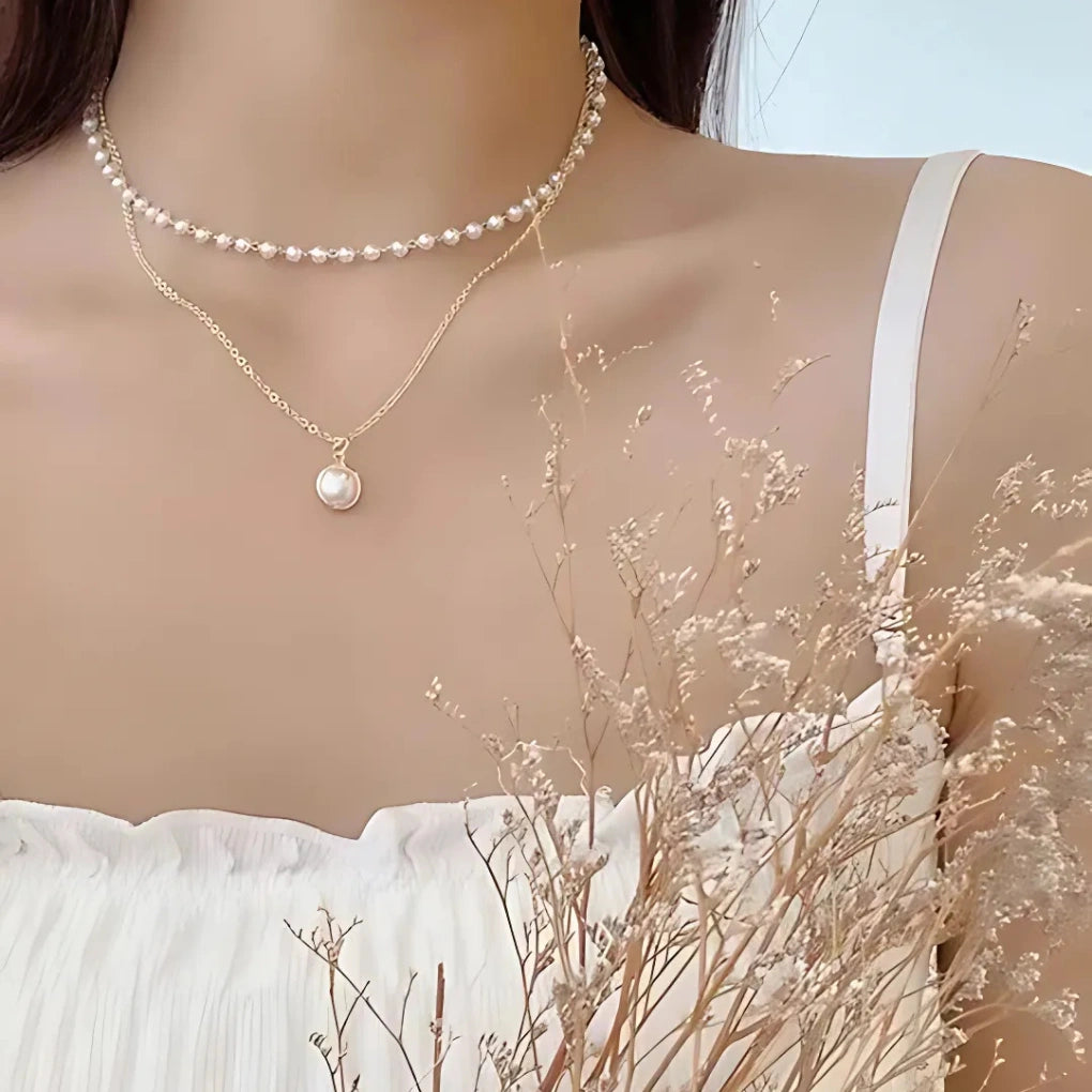 GOLDEN PEARL ELEGANCE NECKLACE