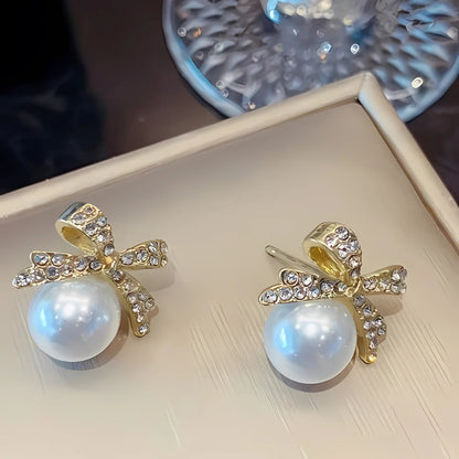 BOW ELEGANCE PEARL EARRING