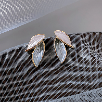 ELEGANT LEAF VEIN EARRING