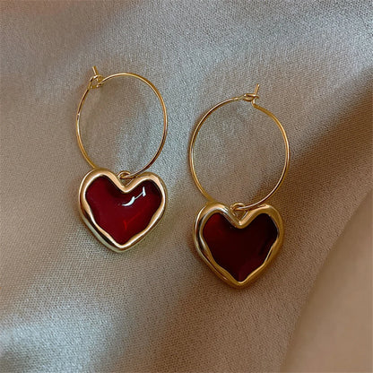 GOLDEN HEART CHARM EARRING