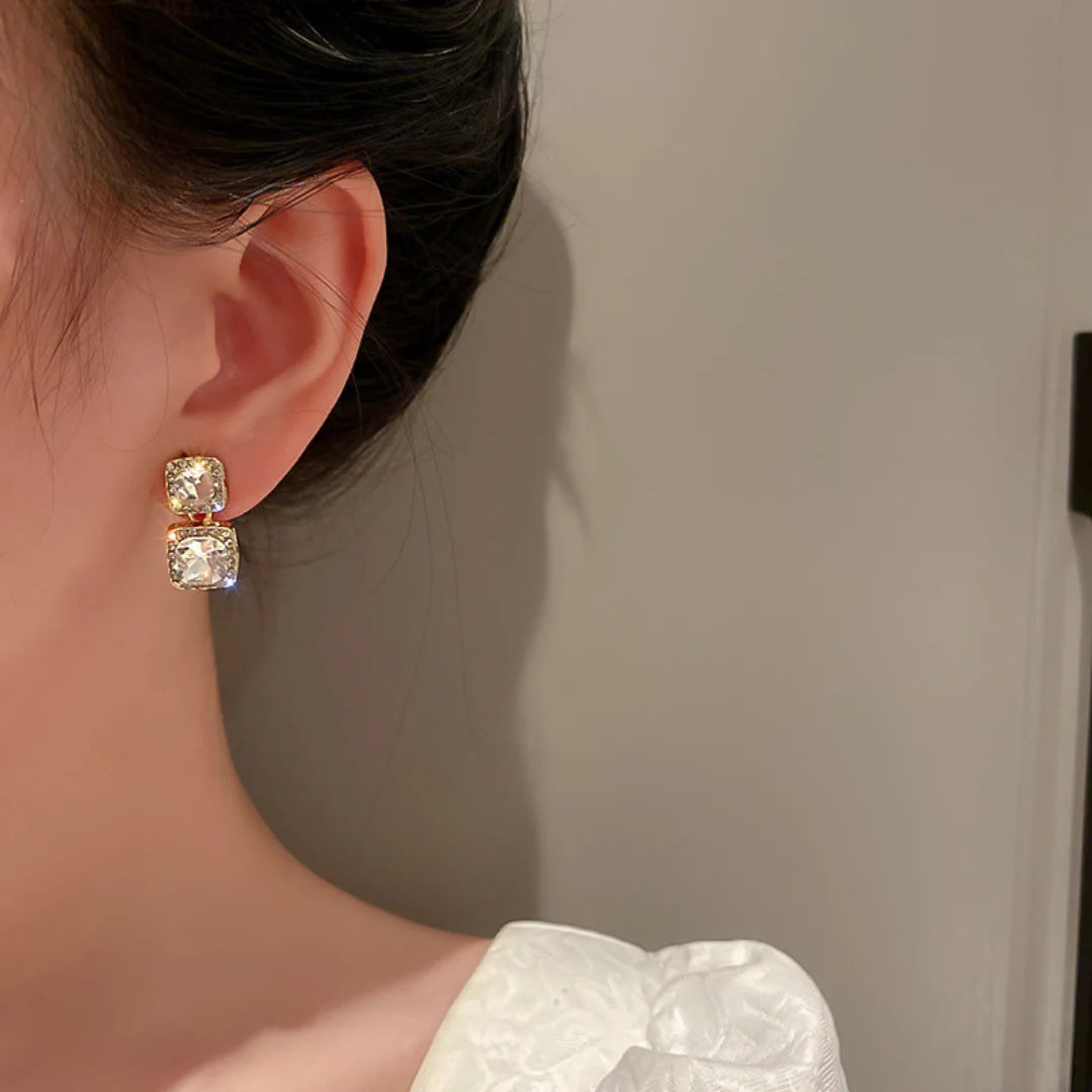 SPARKLING ELEGANCE EARRING