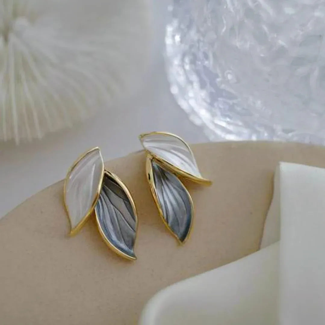 ELEGANT LEAF VEIN EARRING