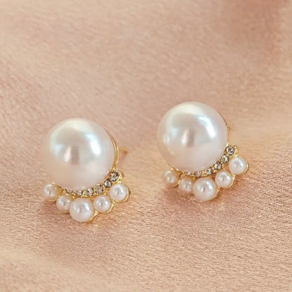 PEARL CLUSTER ELEGANCE EARRING